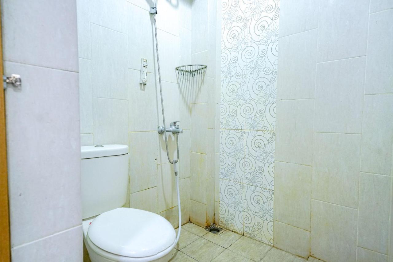 Reddoorz @ Avros Guest House Medan Exterior photo